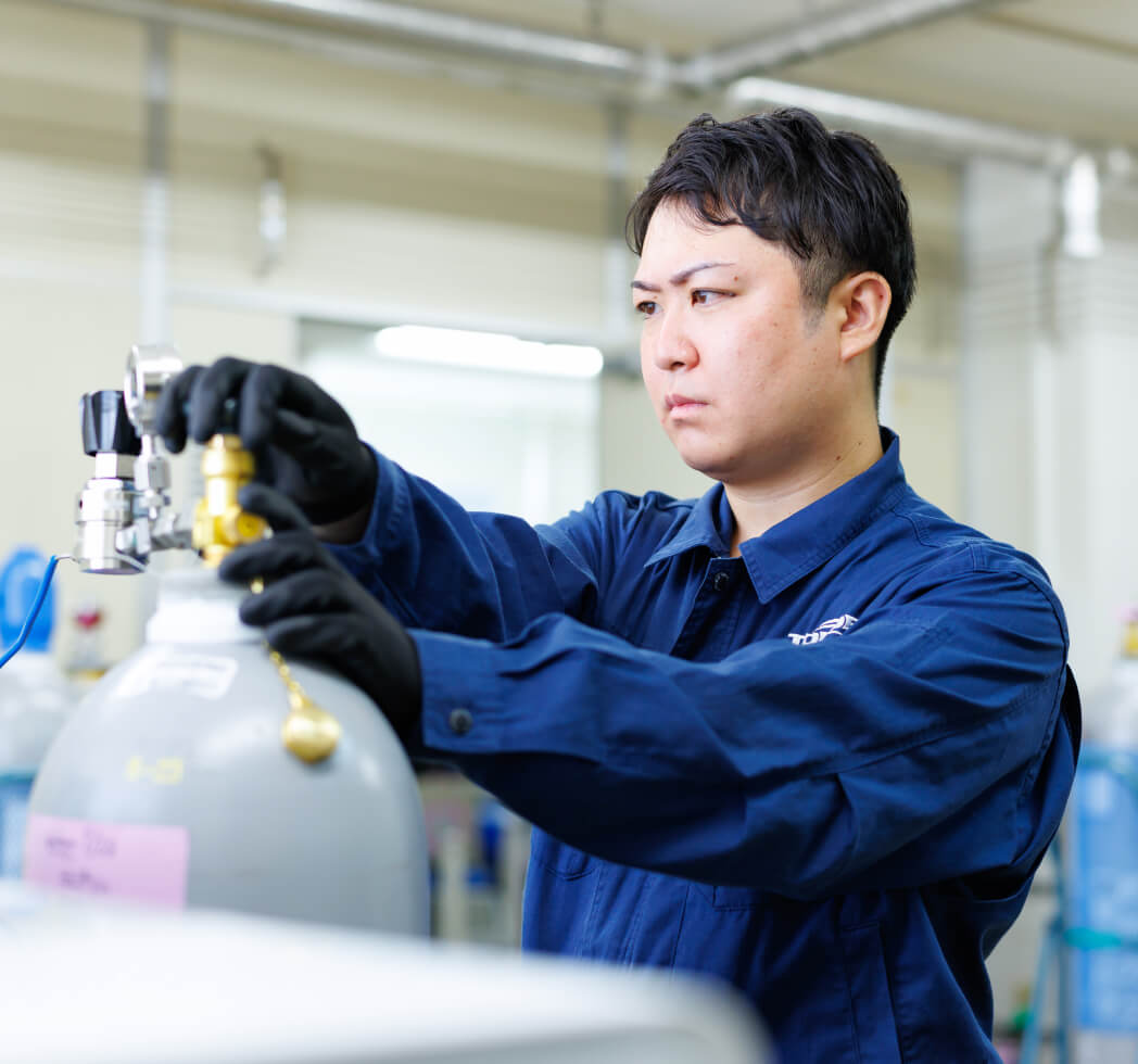 横浜研究所 開発支援課 M. Shinya